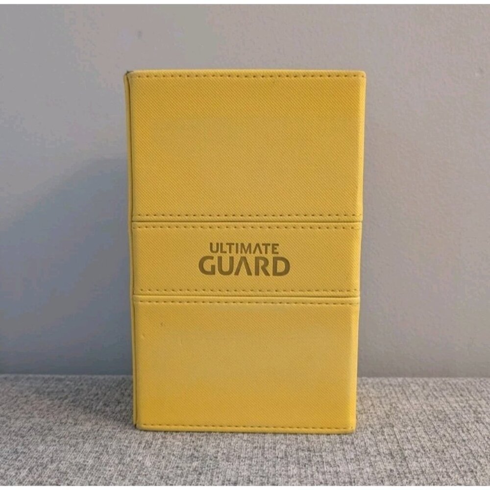 Ultimate Guard Xenoskin Deck Case 160+, Twin Flip Tray, Yellow GUC